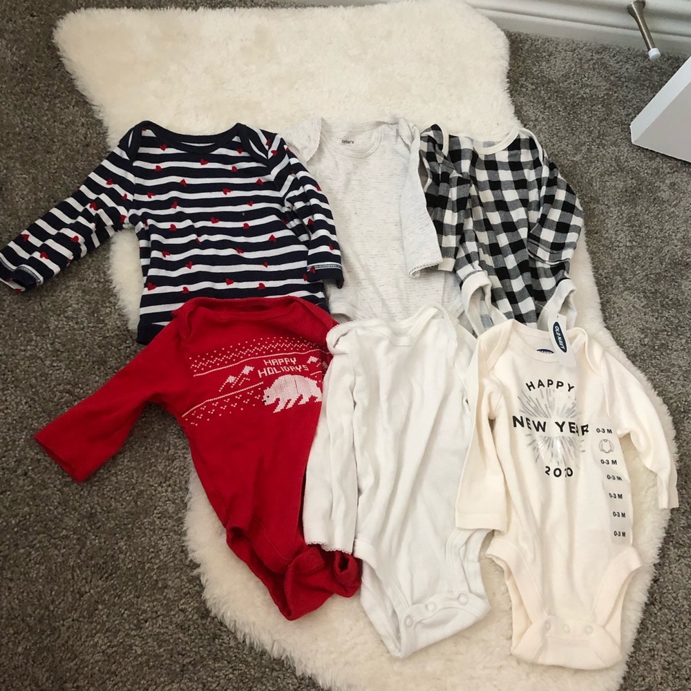 Set of 6 Long Sleeve Onesies Carters/Old Navy